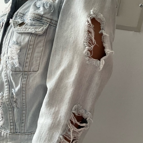 GUESS Ripped Jean Jacket - Picture 7 of 14